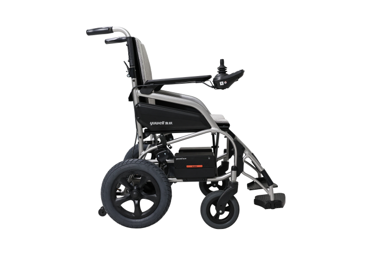D130CL Electric Wheelchair – White Background Image – Full Side View.png